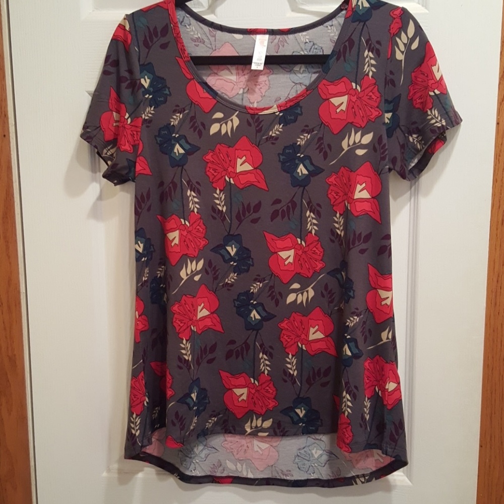 Lularoe Classic Tee